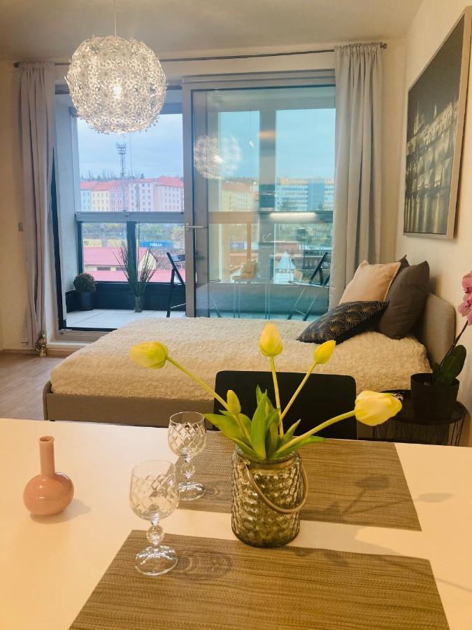 Apartement Blanc Harfa Design 프라하 외부 사진