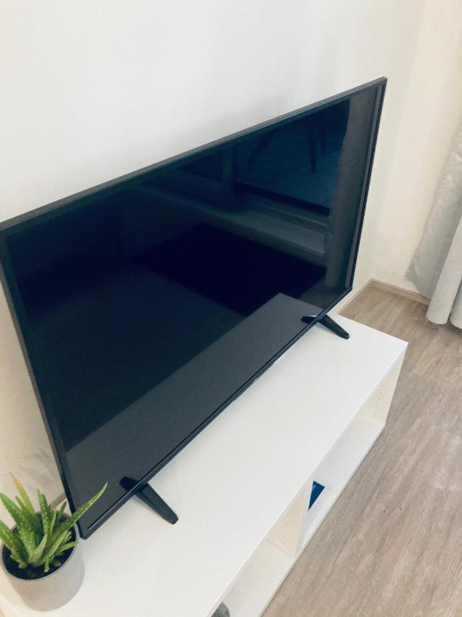 Apartement Blanc Harfa Design 프라하 외부 사진