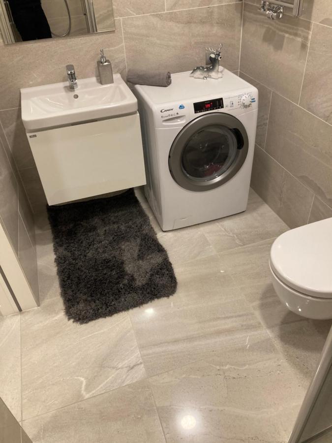 Apartement Blanc Harfa Design 프라하 외부 사진
