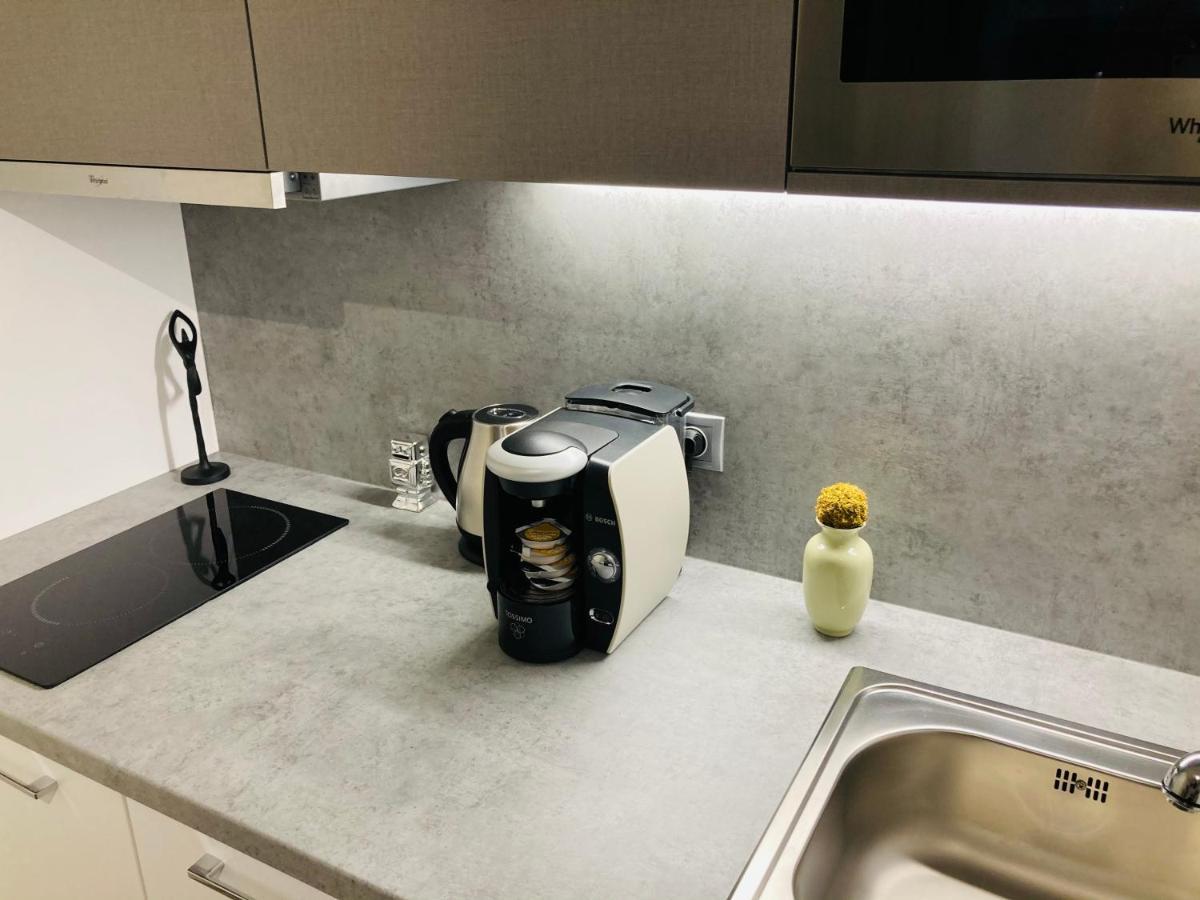 Apartement Blanc Harfa Design 프라하 외부 사진